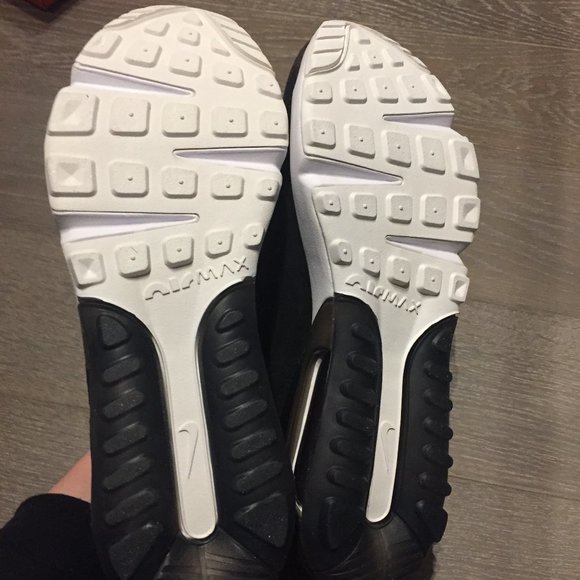 Nike Air Max 2090 Women's Sneakers - NWOT - Picture 6 of 8
